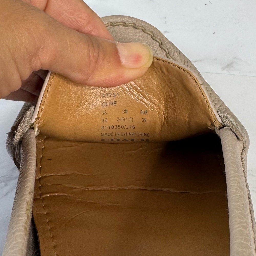 COACH Marley Driver Loafer Moccasin Soft Pebble Leather Size 9 B Slip‑On Comfort - Picture 6 of 8